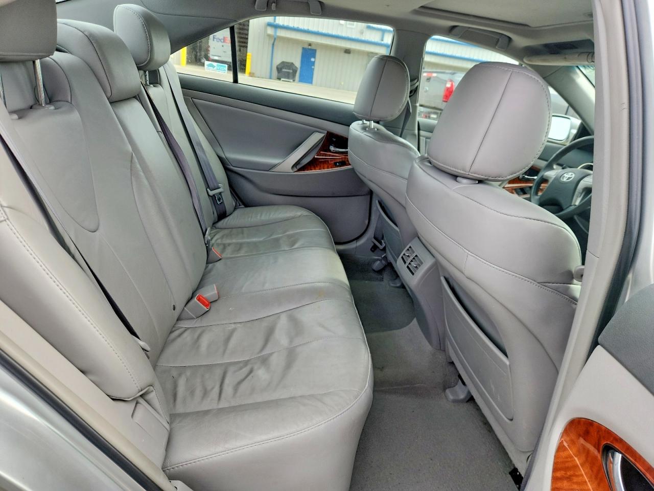 2010 TOYOTA CAMRY