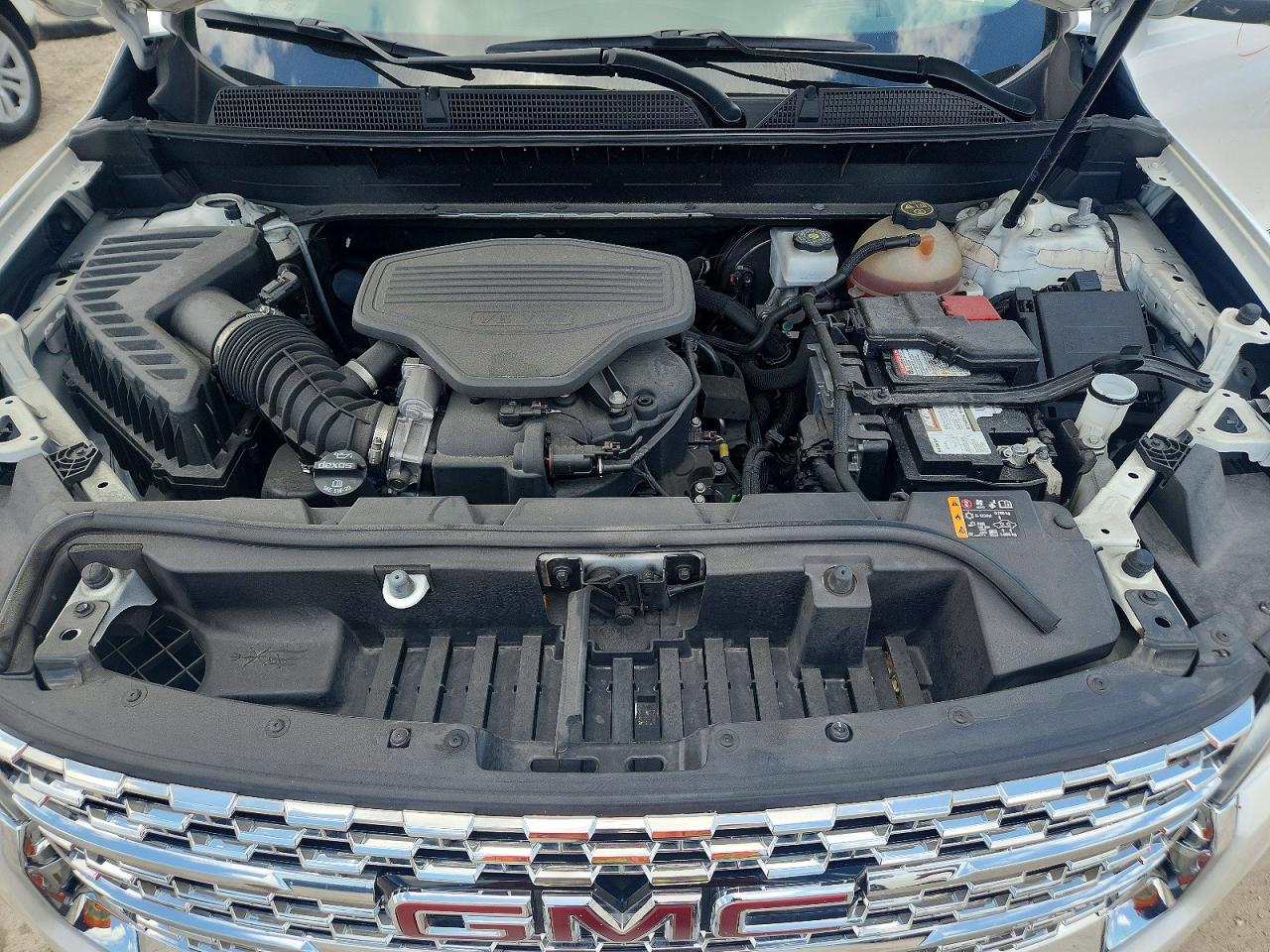 2022 GMC ACADIA DEN