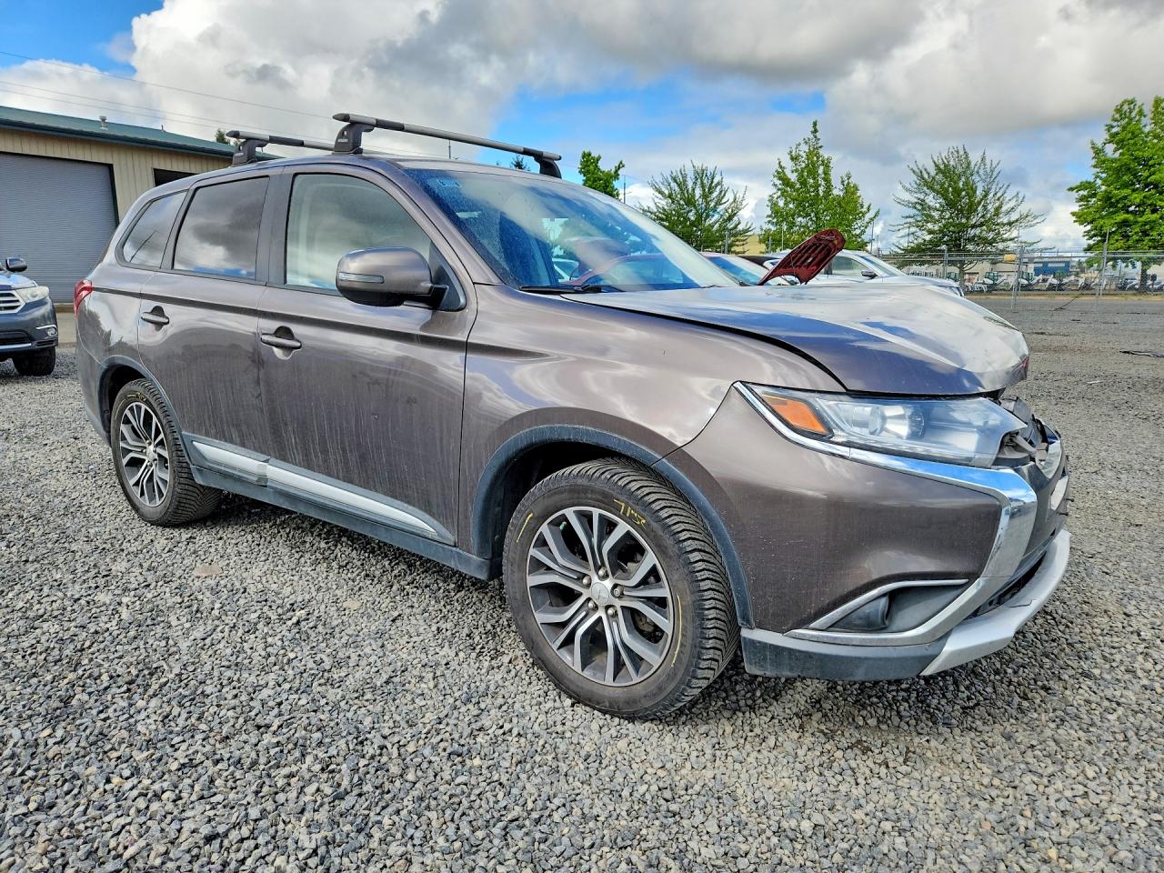 2016 MITSUBISHI OUTLANDER