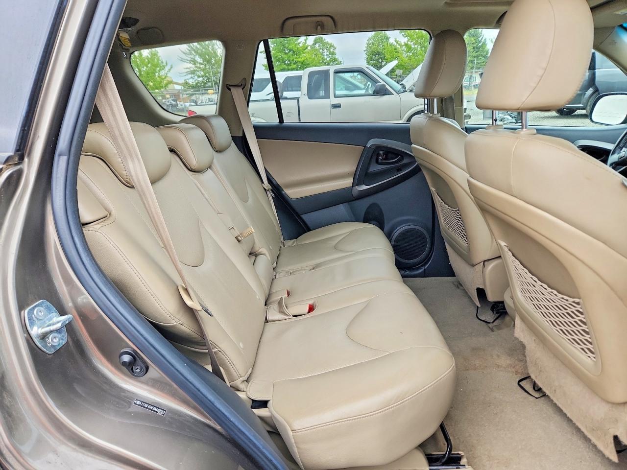 2011 TOYOTA RAV4