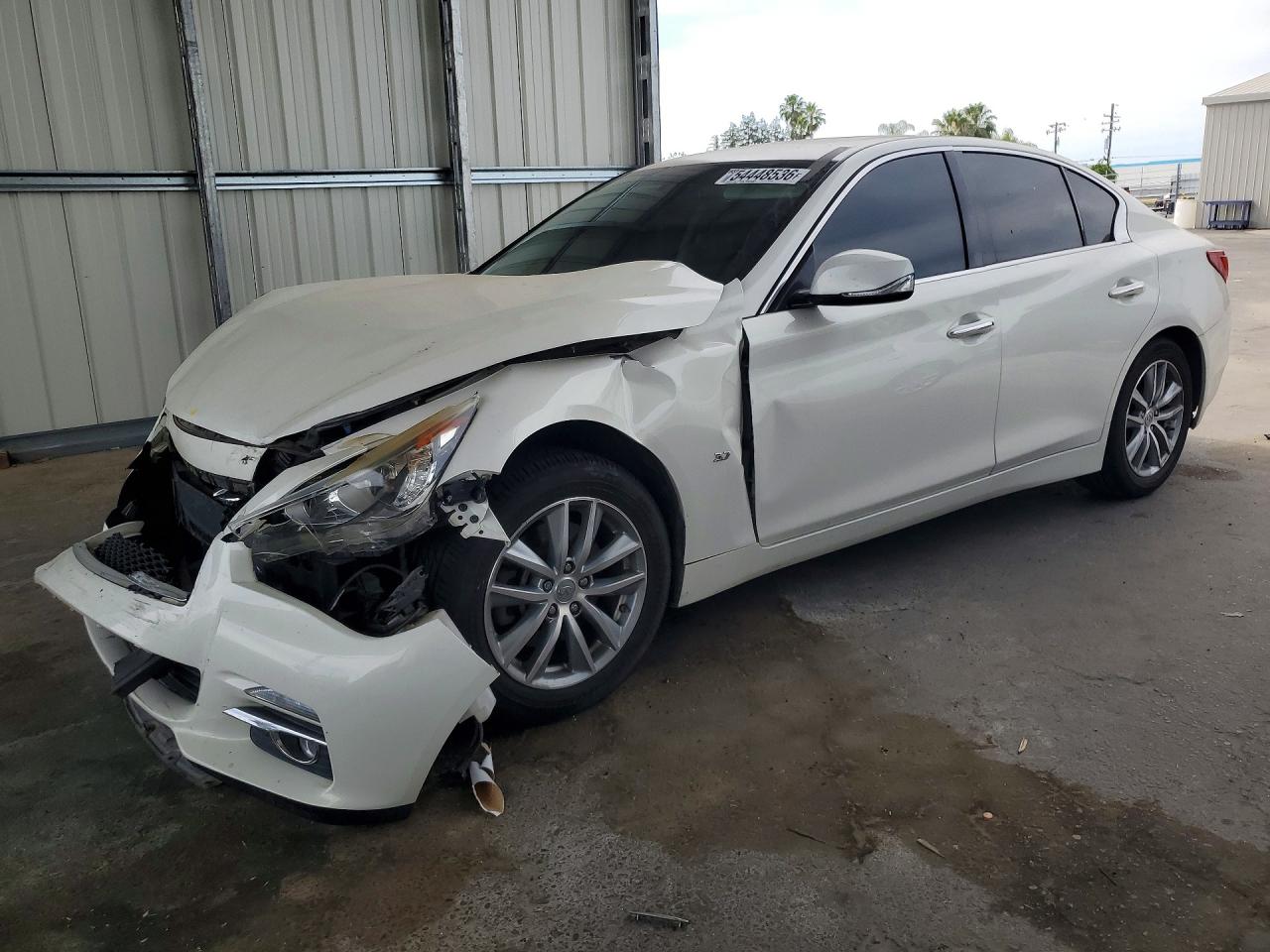 2015 INFINITI Q50
