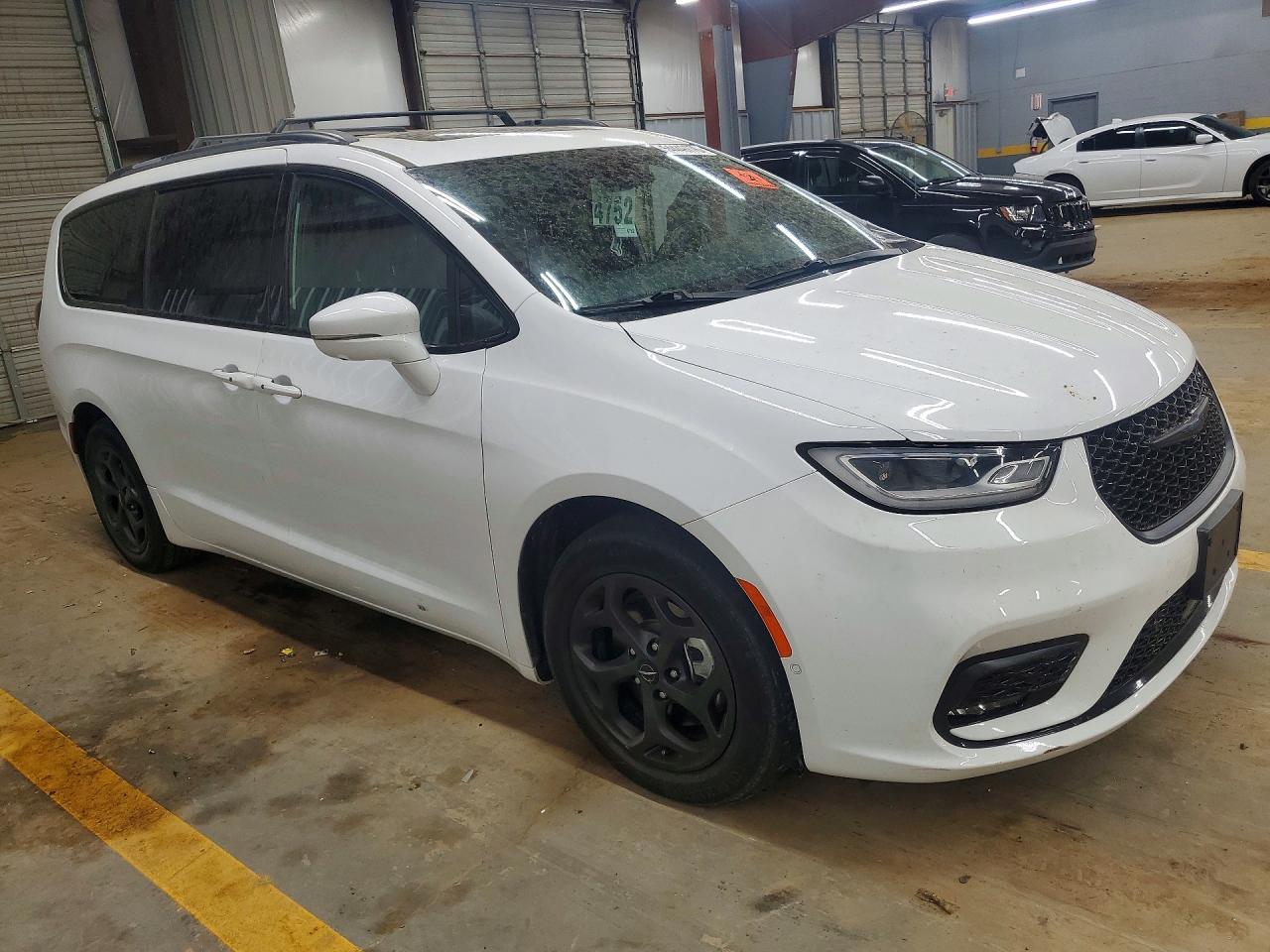 2021 CHRYSLER PACIFICA
