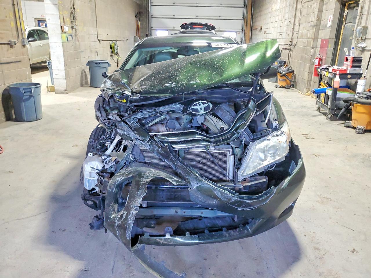 2011 TOYOTA CAMRY