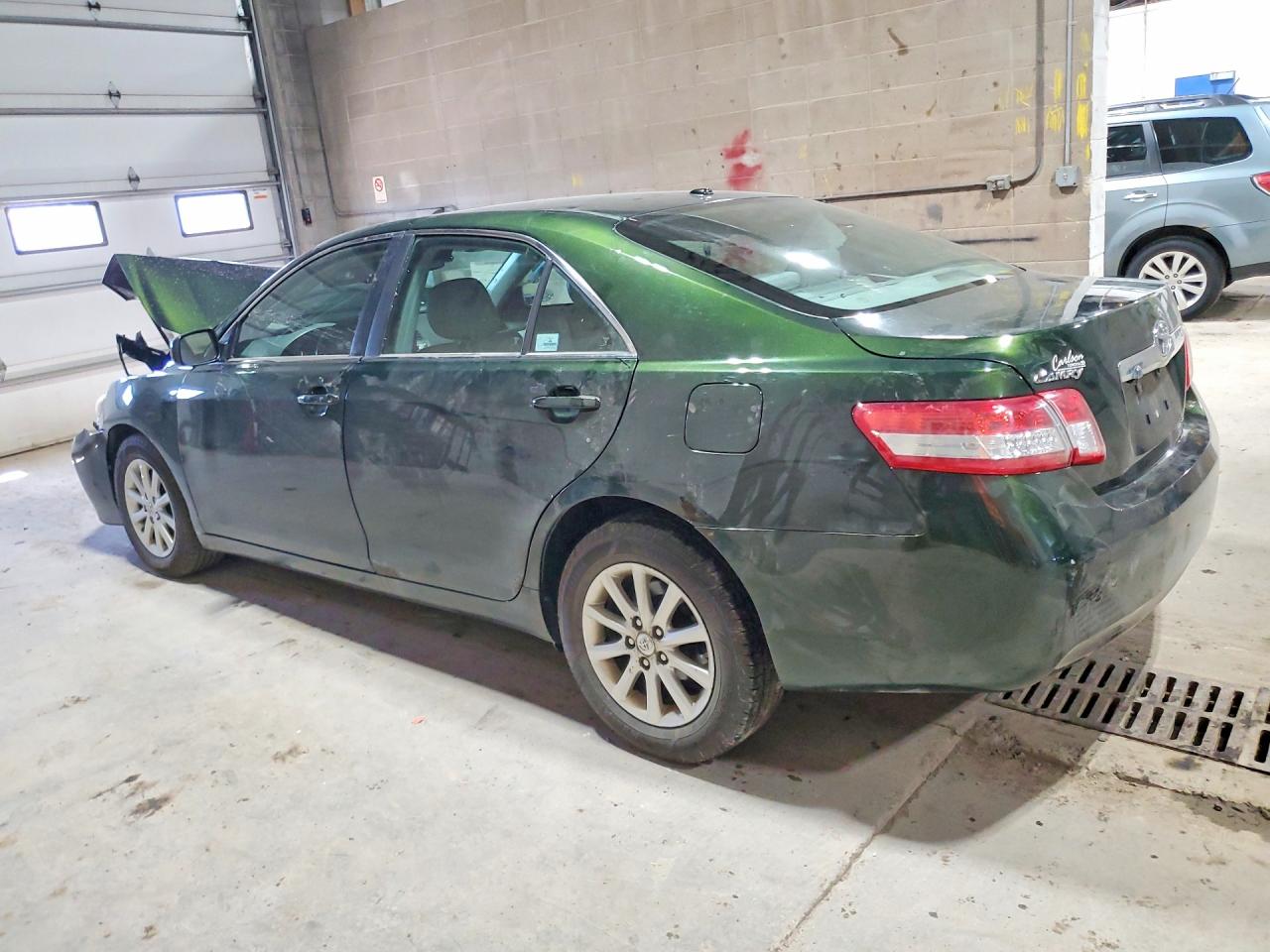 2011 TOYOTA CAMRY