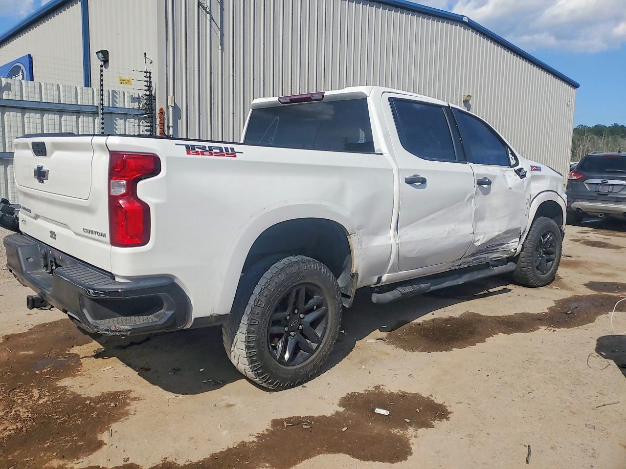 2021 CHEVROLET SILVERADO