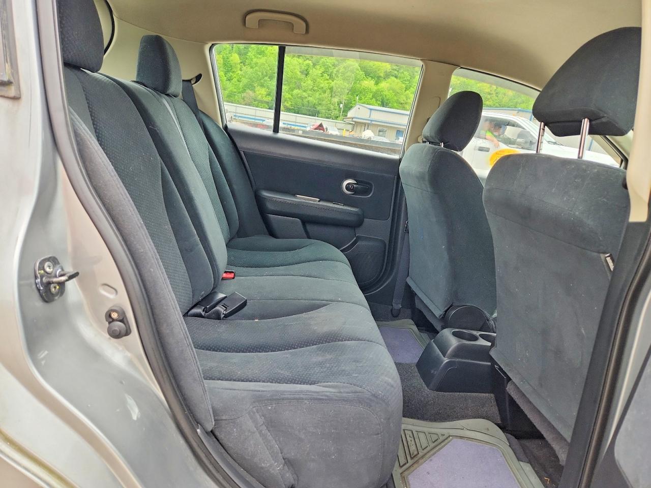 2011 NISSAN VERSA 1.8