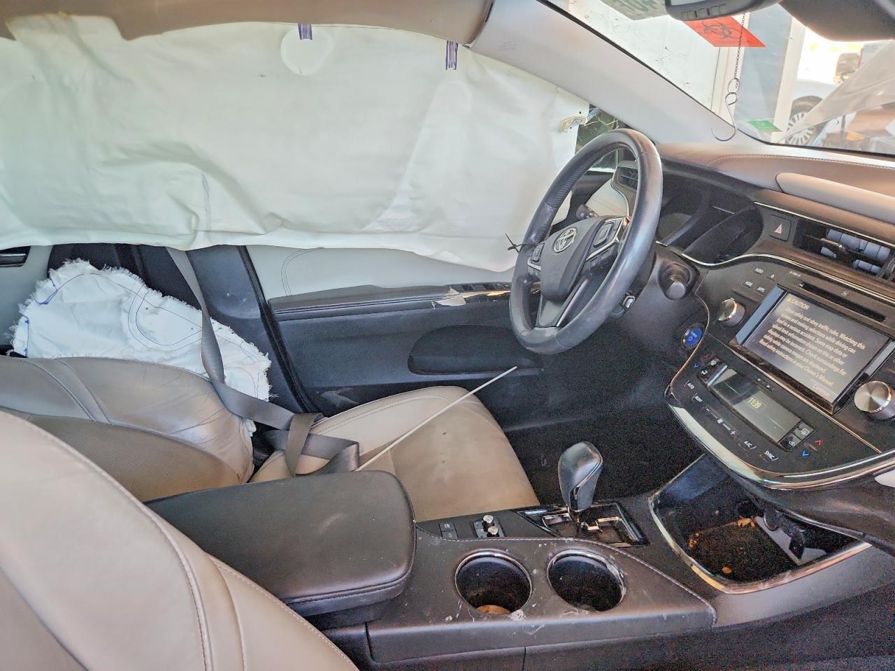 2016 TOYOTA AVALON