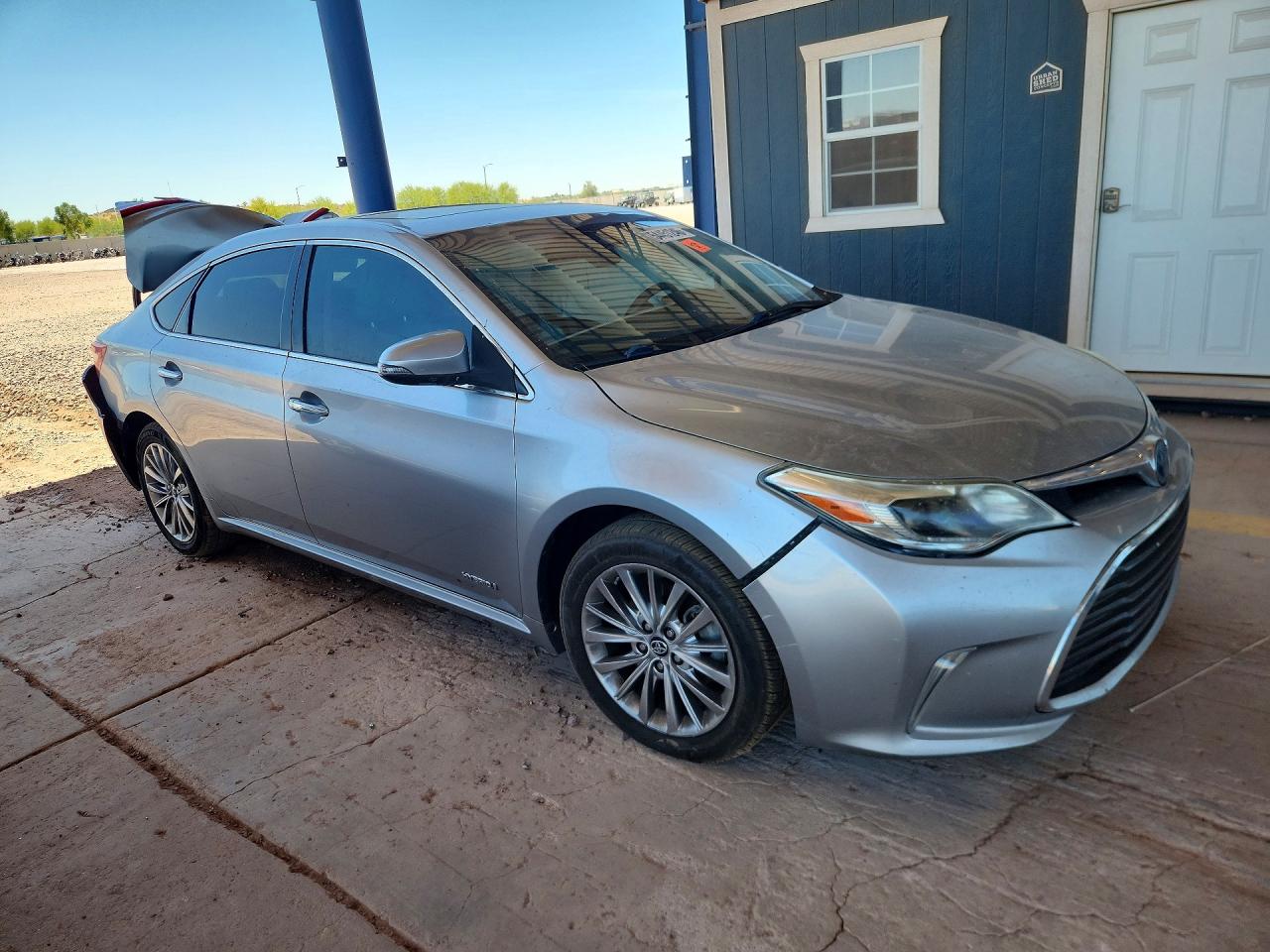 2016 TOYOTA AVALON