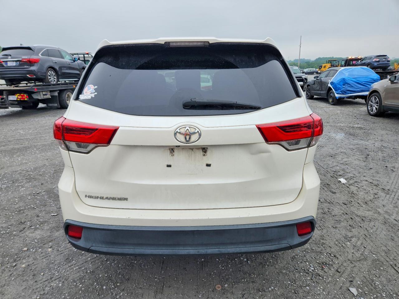 2017 TOYOTA HIGHLANDER
