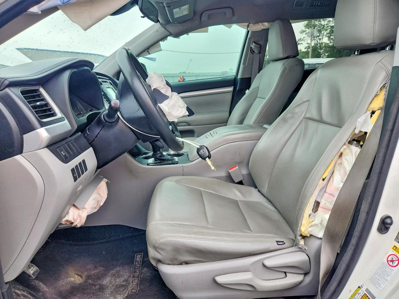2017 TOYOTA HIGHLANDER