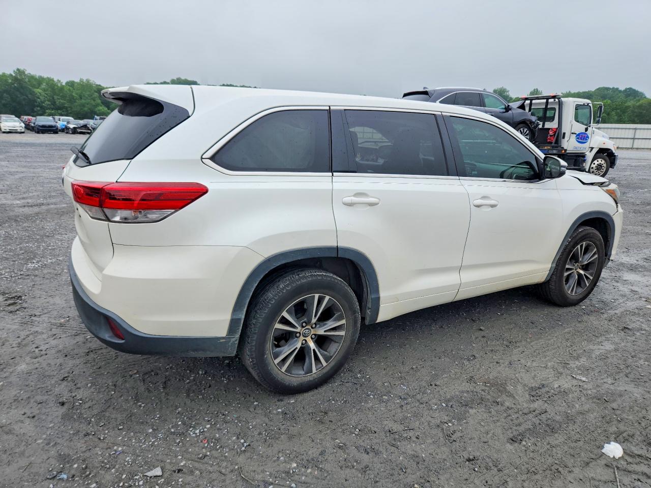 2017 TOYOTA HIGHLANDER