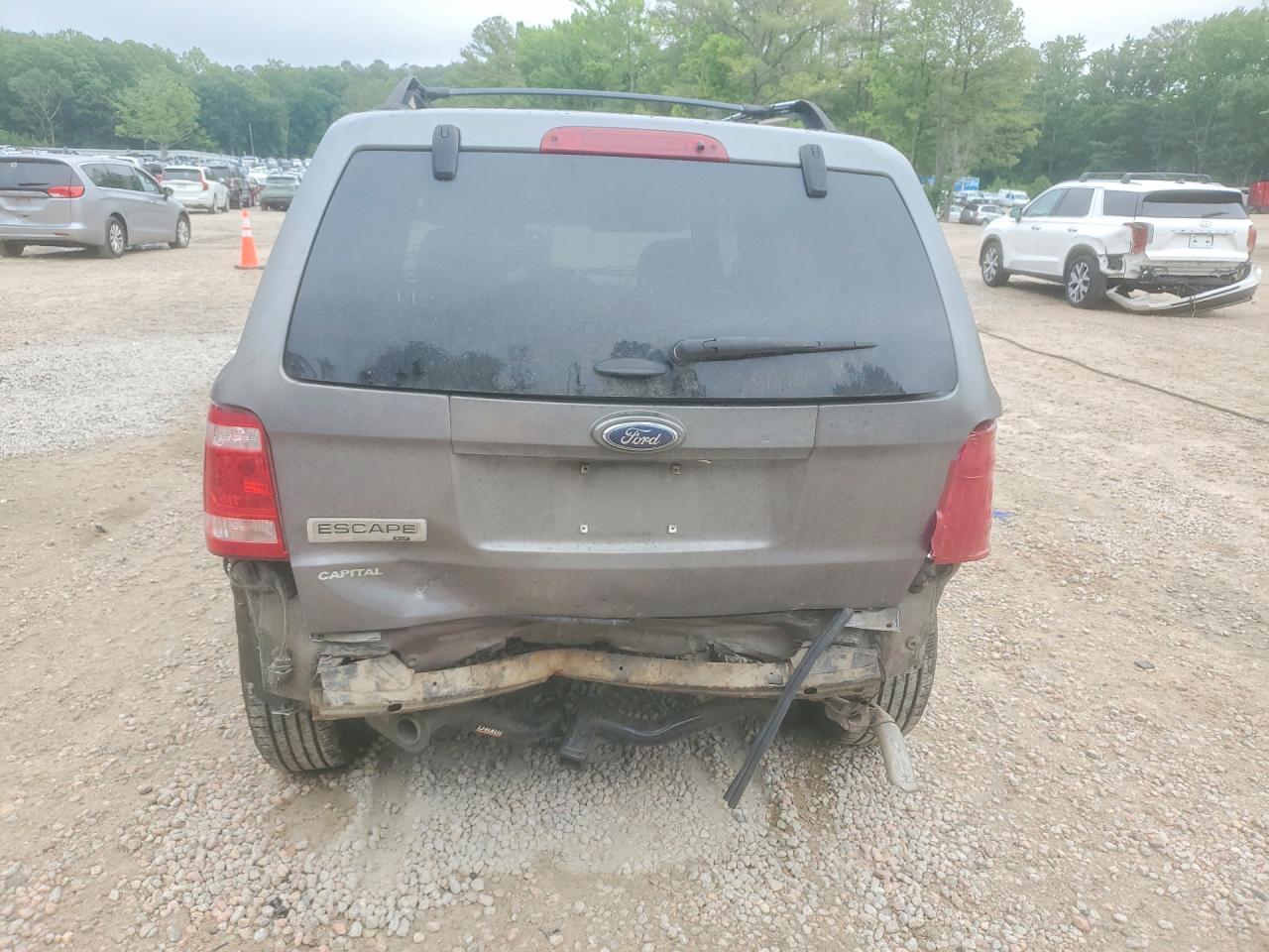 2011 FORD ESCAPE