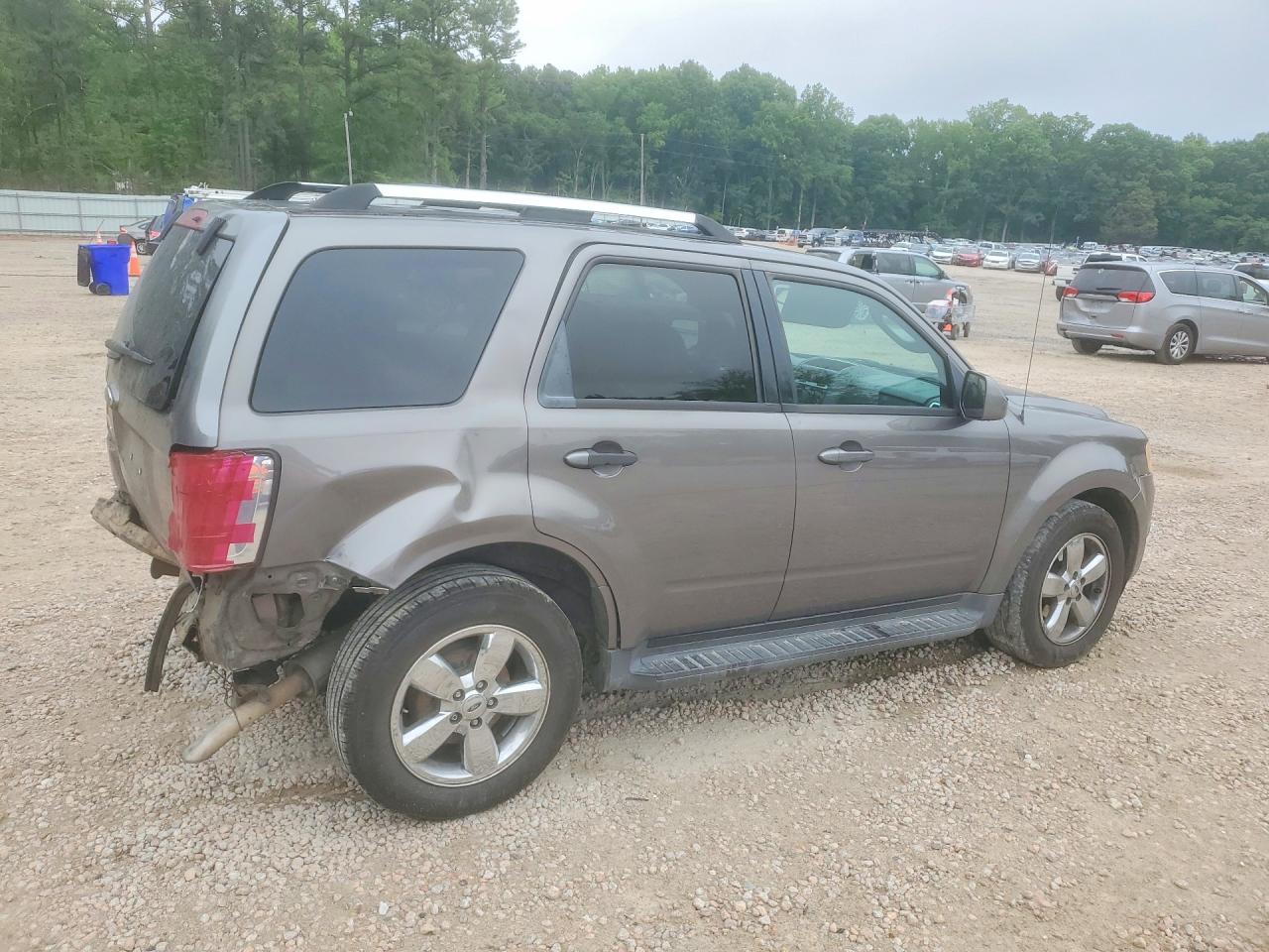 2011 FORD ESCAPE