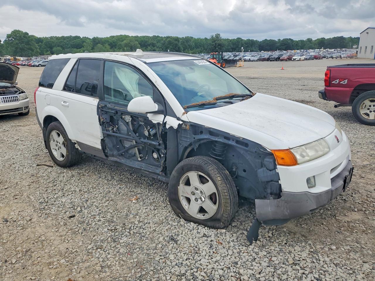 2005 SATURN VUE