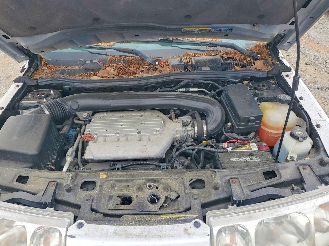 2005 SATURN VUE