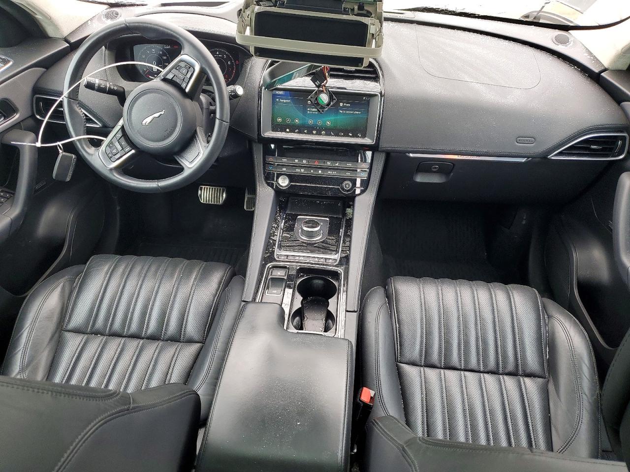 2019 JAGUAR F-PACE