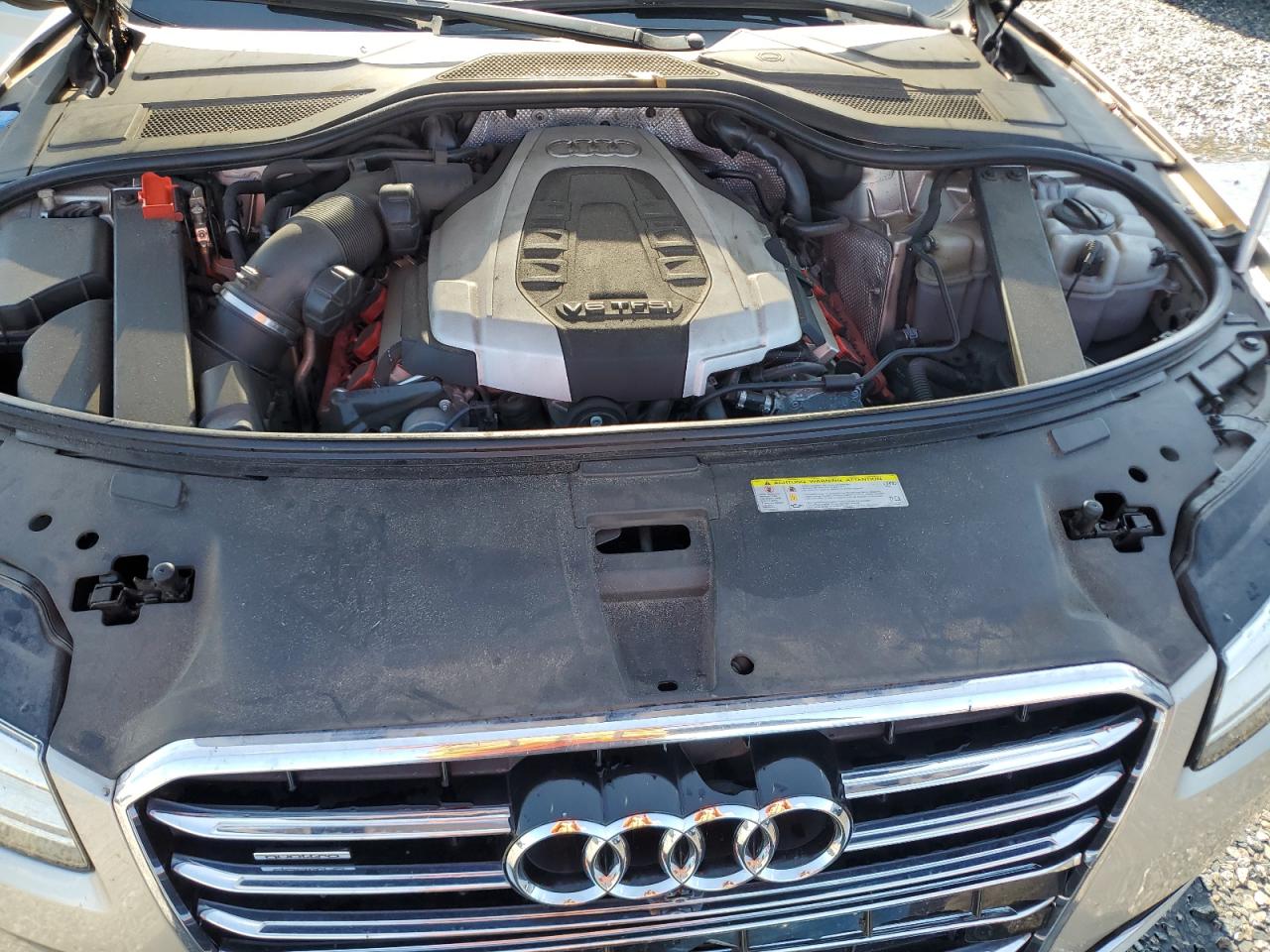 2016 AUDI A8