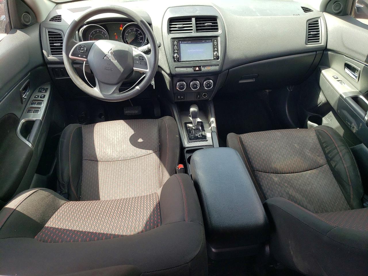 2019 MITSUBISHI OUTLANDER