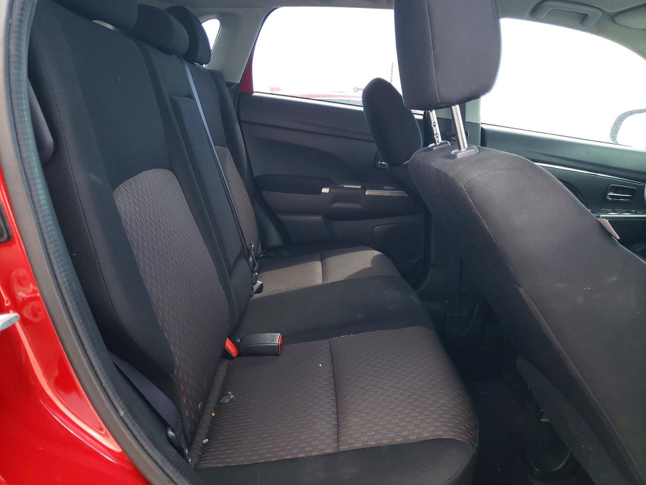2019 MITSUBISHI OUTLANDER