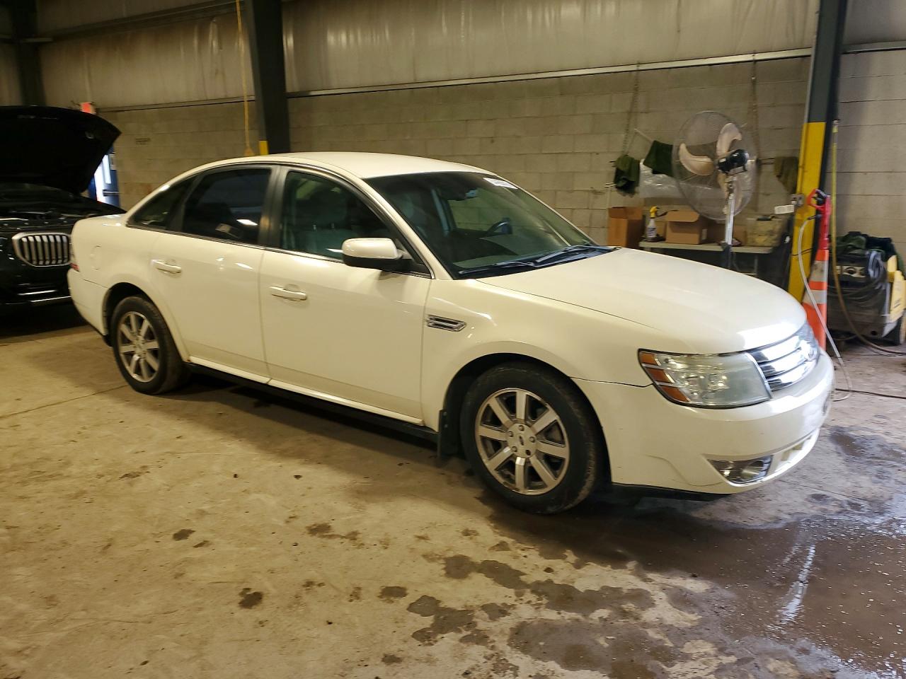 2009 FORD TAURUS