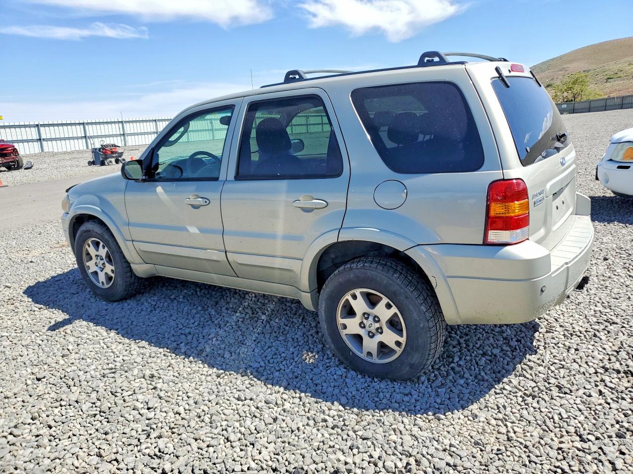 2005 FORD ESCAPE