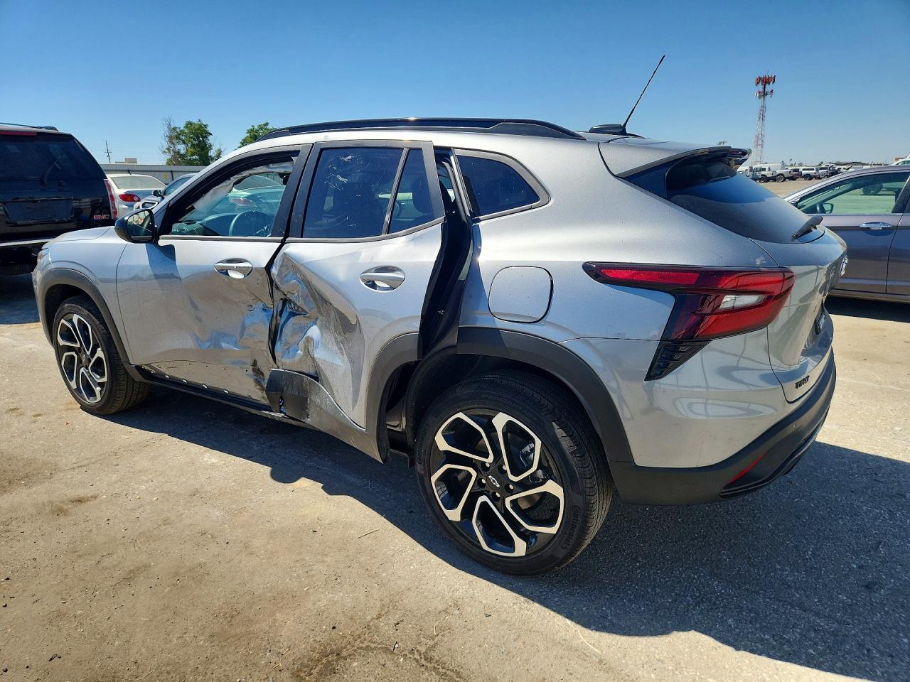 2026 CHEVROLET TRAX