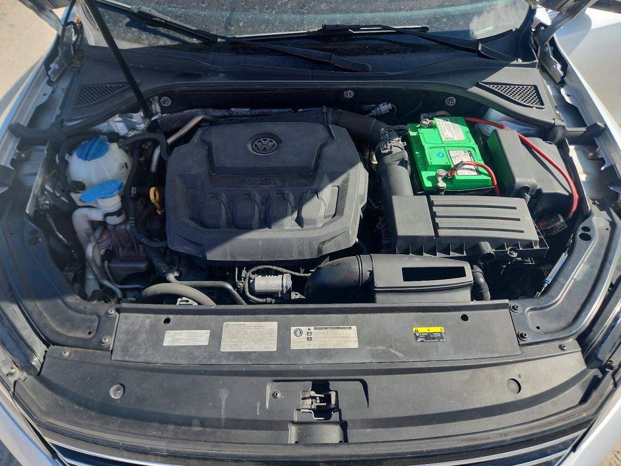 2018 VOLKSWAGEN PASSAT