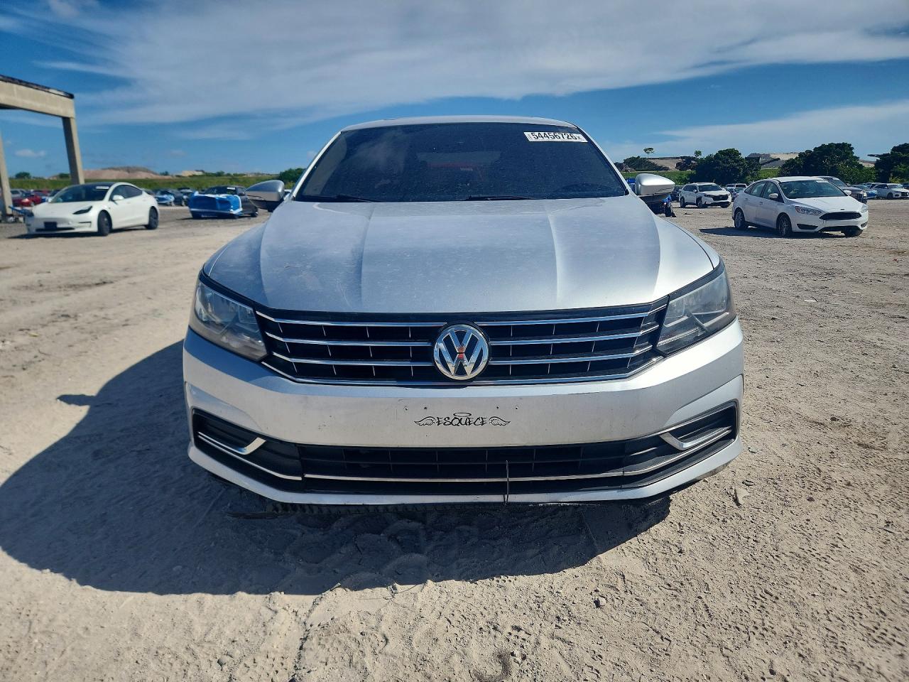 2018 VOLKSWAGEN PASSAT