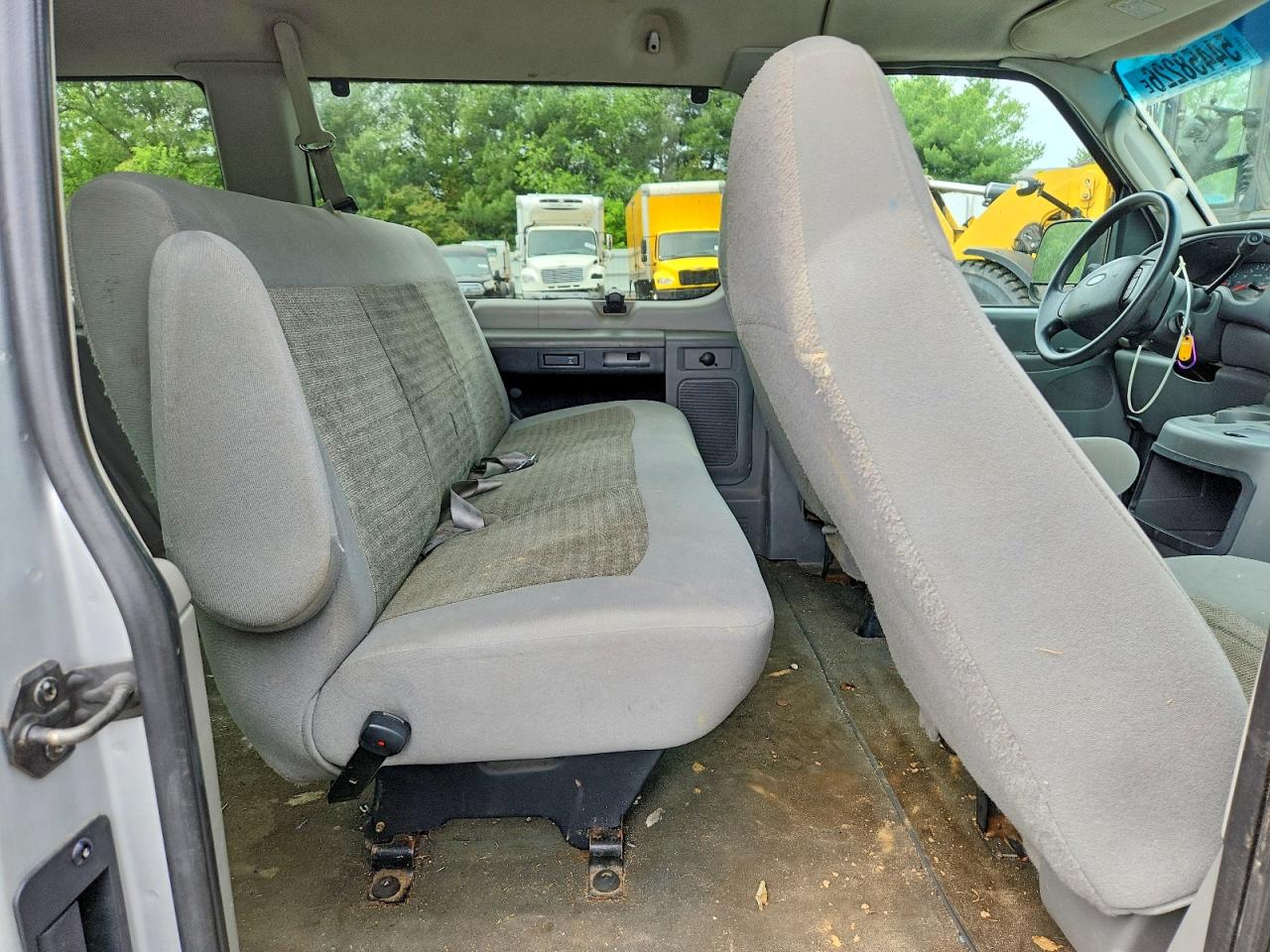 2005 FORD ECONOLINE