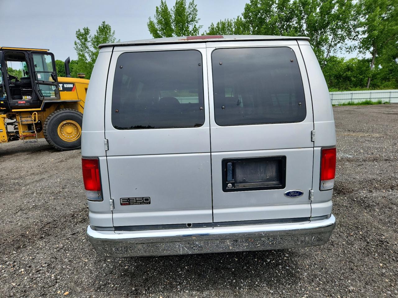 2005 FORD ECONOLINE