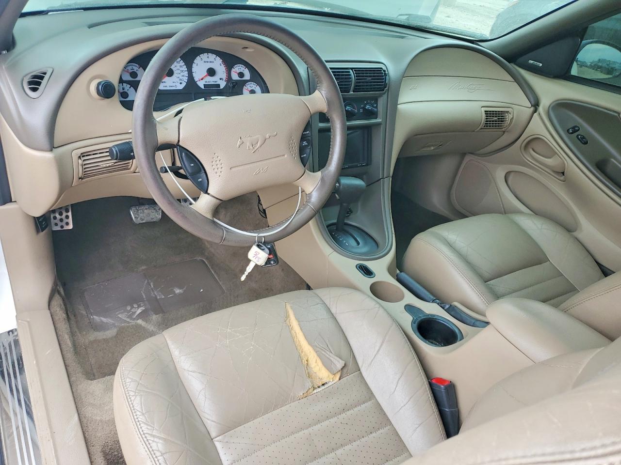 2001 FORD MUSTANG