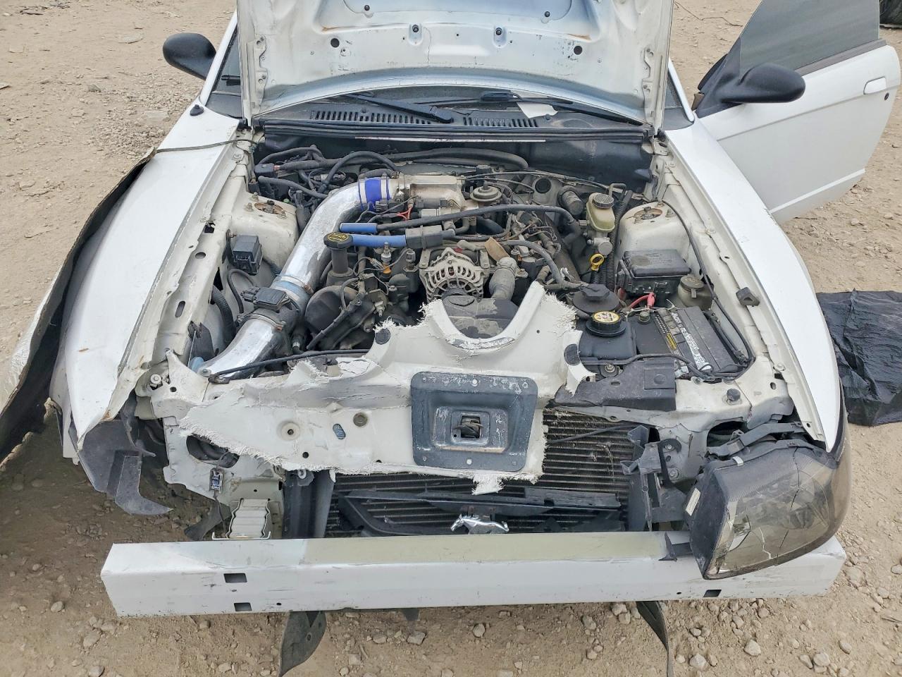 2001 FORD MUSTANG