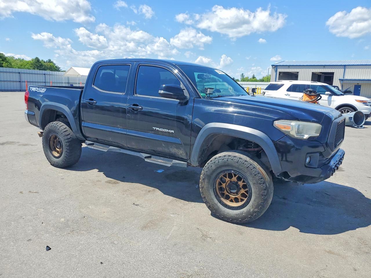 2016 TOYOTA TACOMA