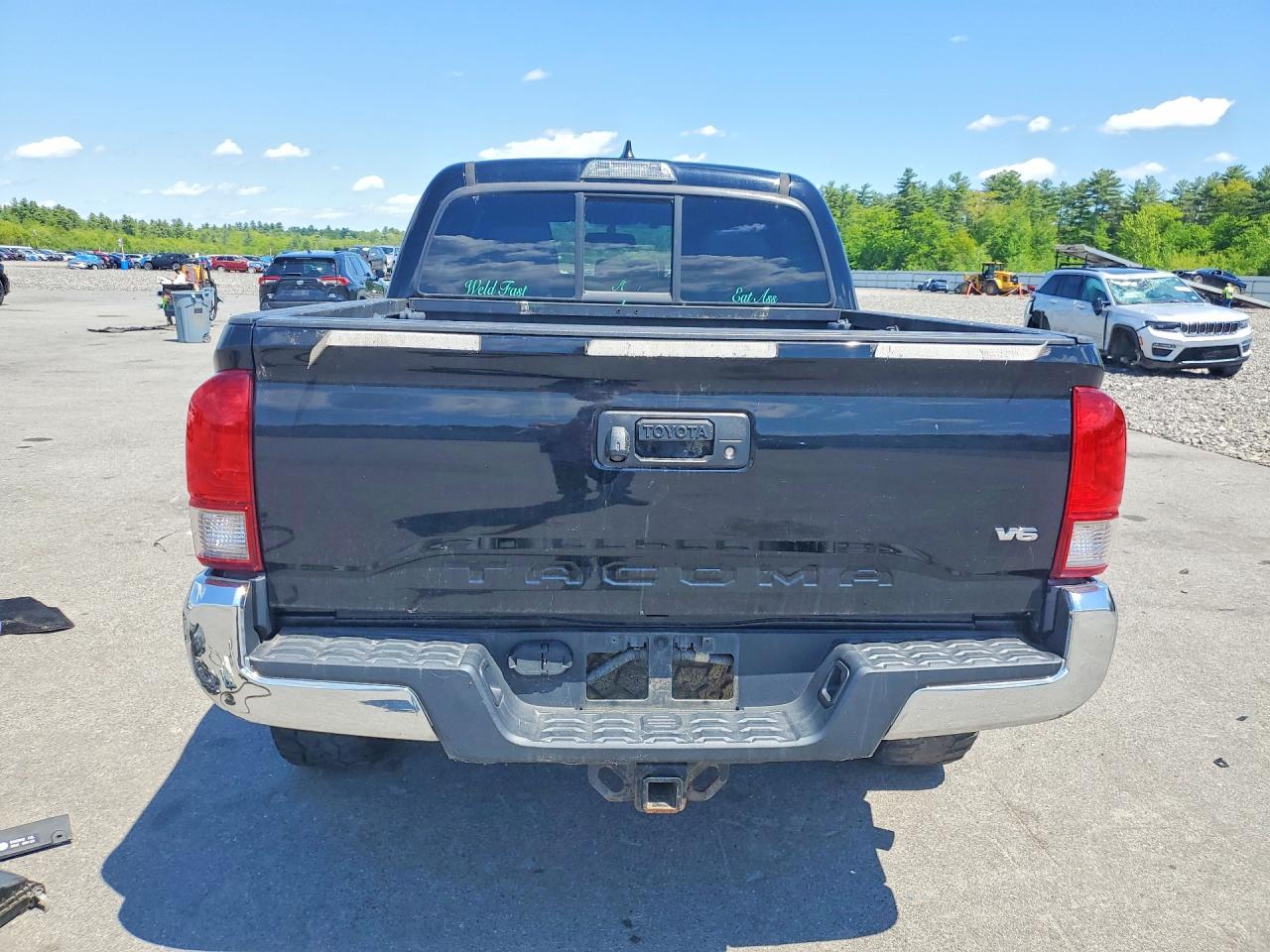 2016 TOYOTA TACOMA