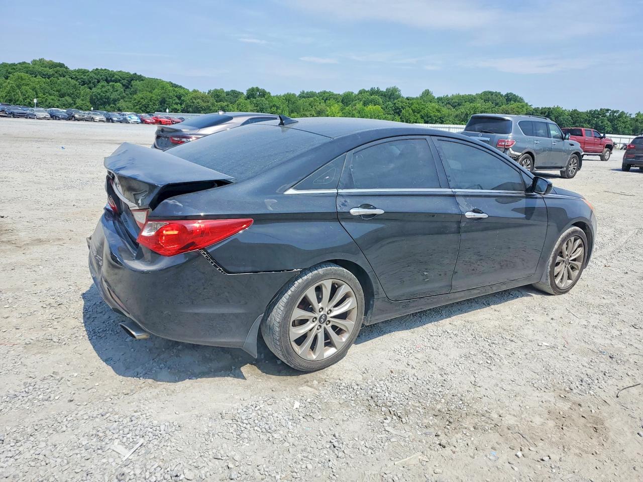 2011 HYUNDAI SONATA