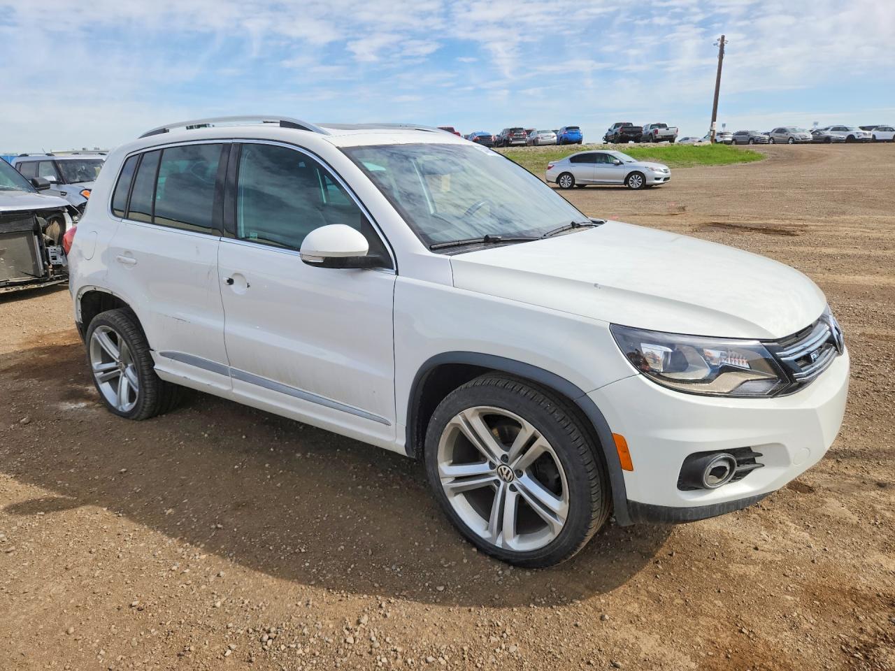2014 VOLKSWAGEN TIGUAN