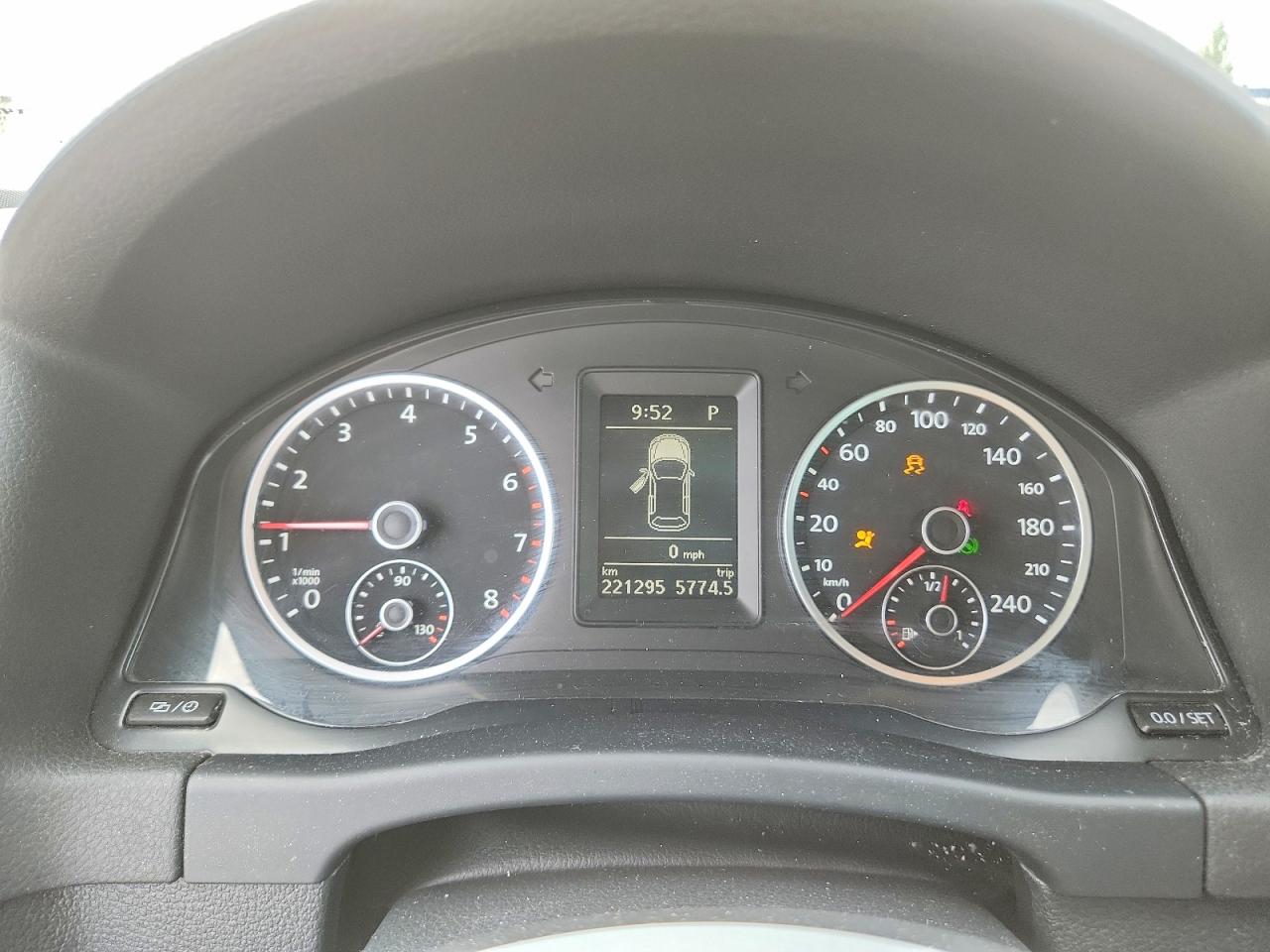 2014 VOLKSWAGEN TIGUAN