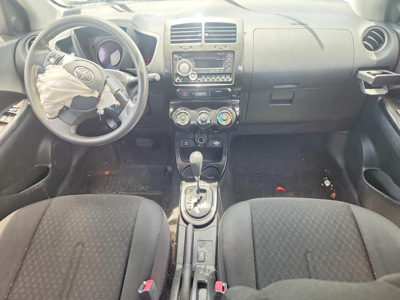 2010 SCION XD