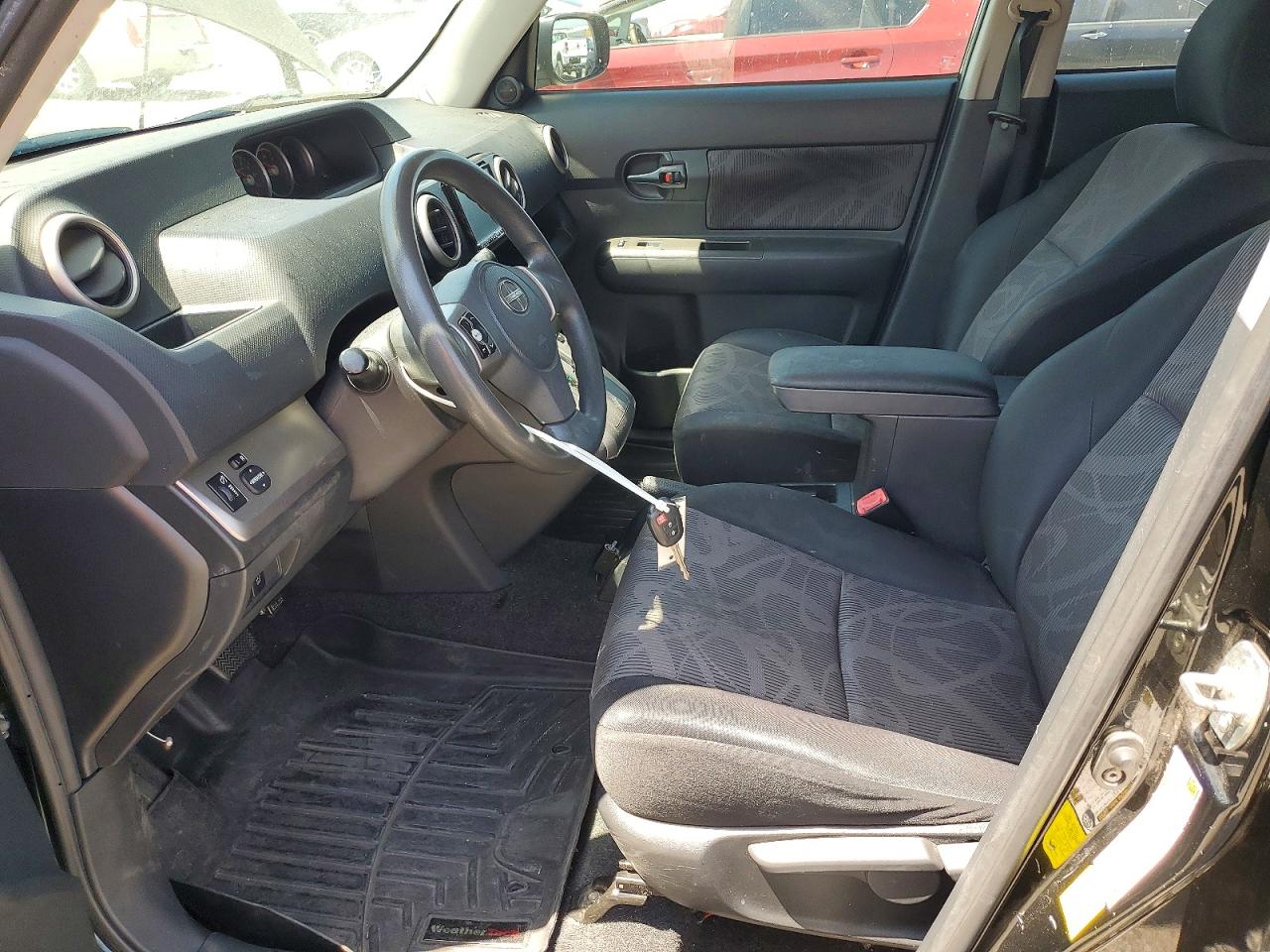 2013 SCION XB