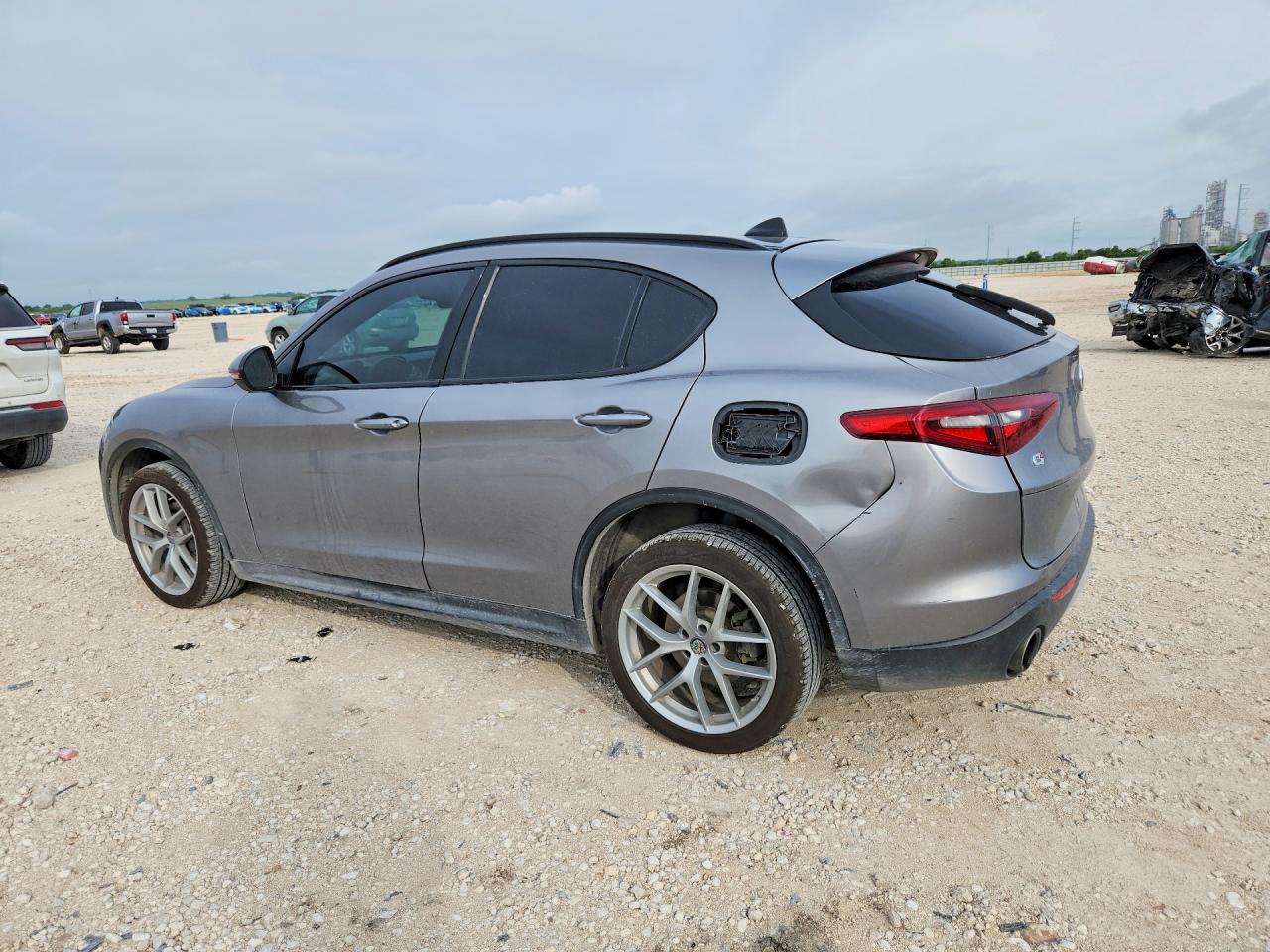 2018 ALFA ROMEO STELVIO