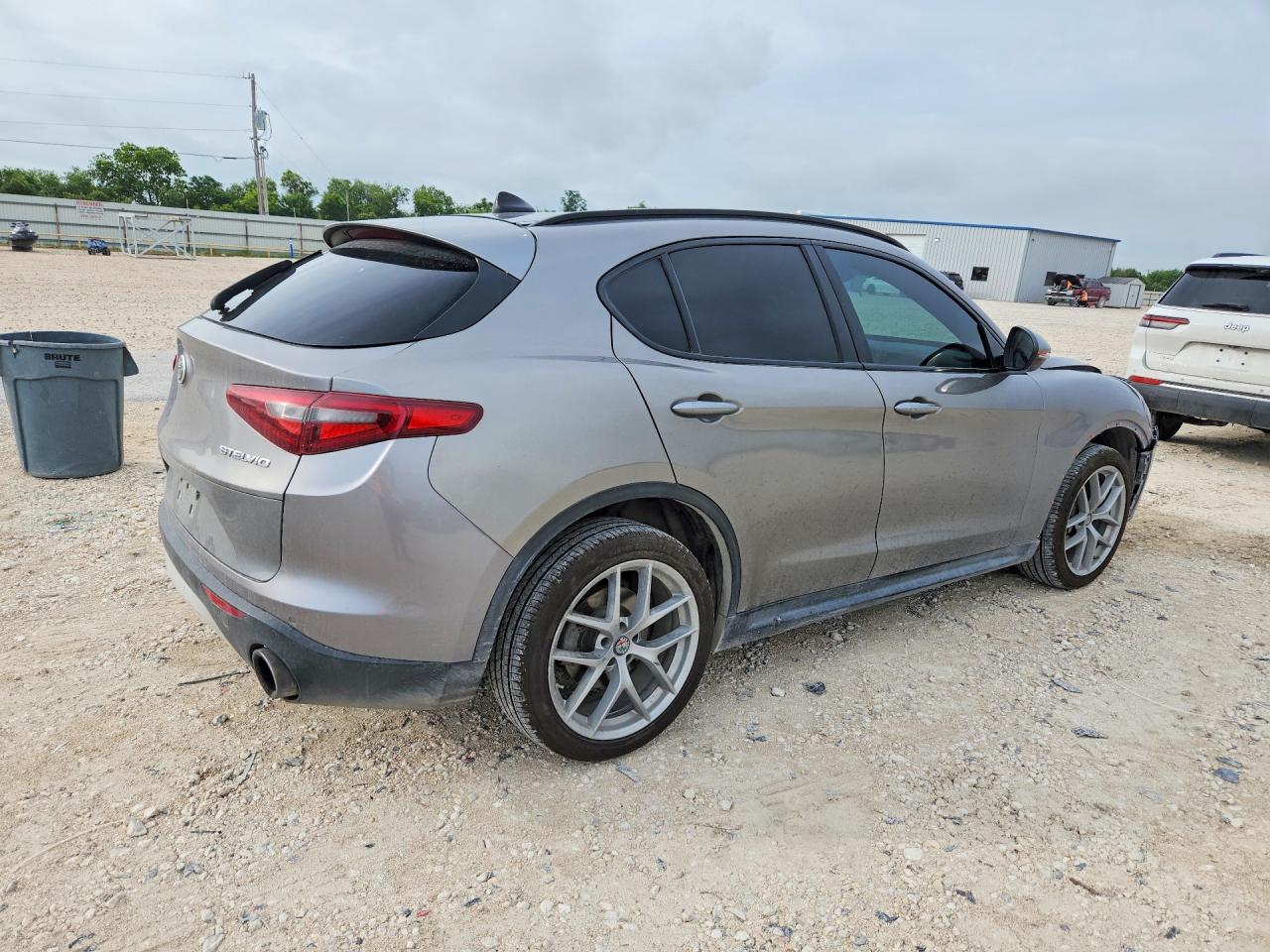 2018 ALFA ROMEO STELVIO
