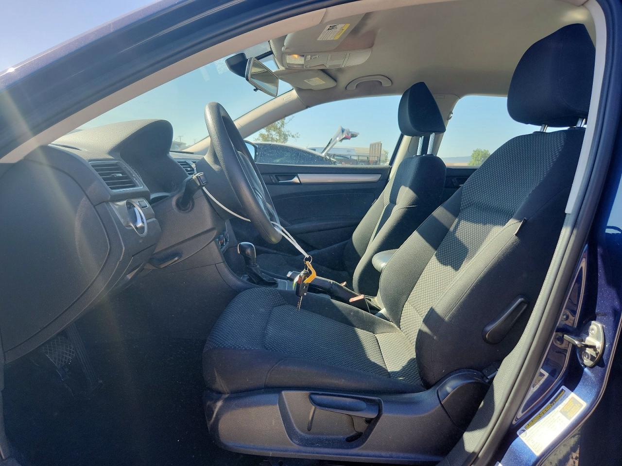 2013 VOLKSWAGEN PASSAT
