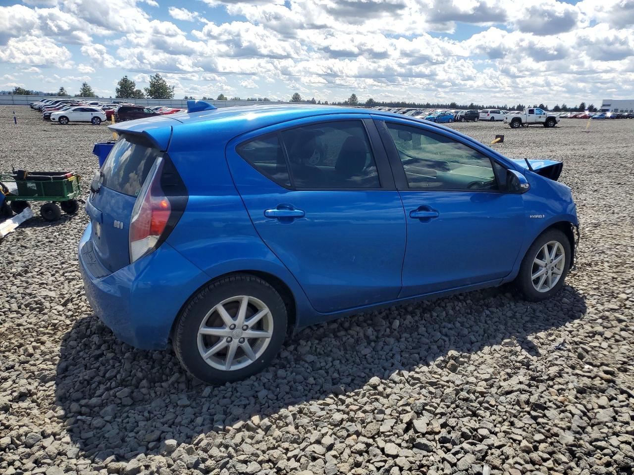 2015 TOYOTA PRIUS