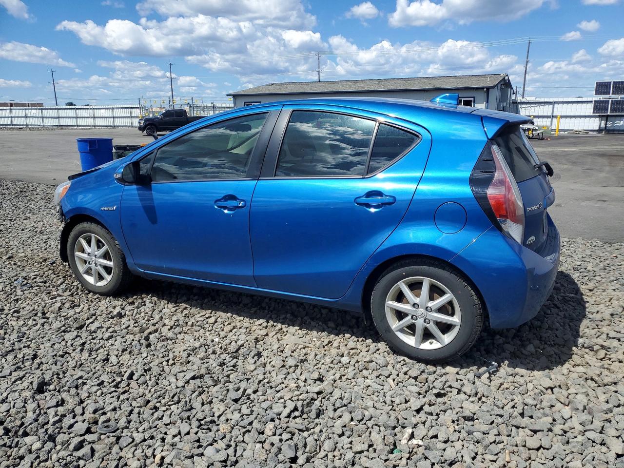2015 TOYOTA PRIUS