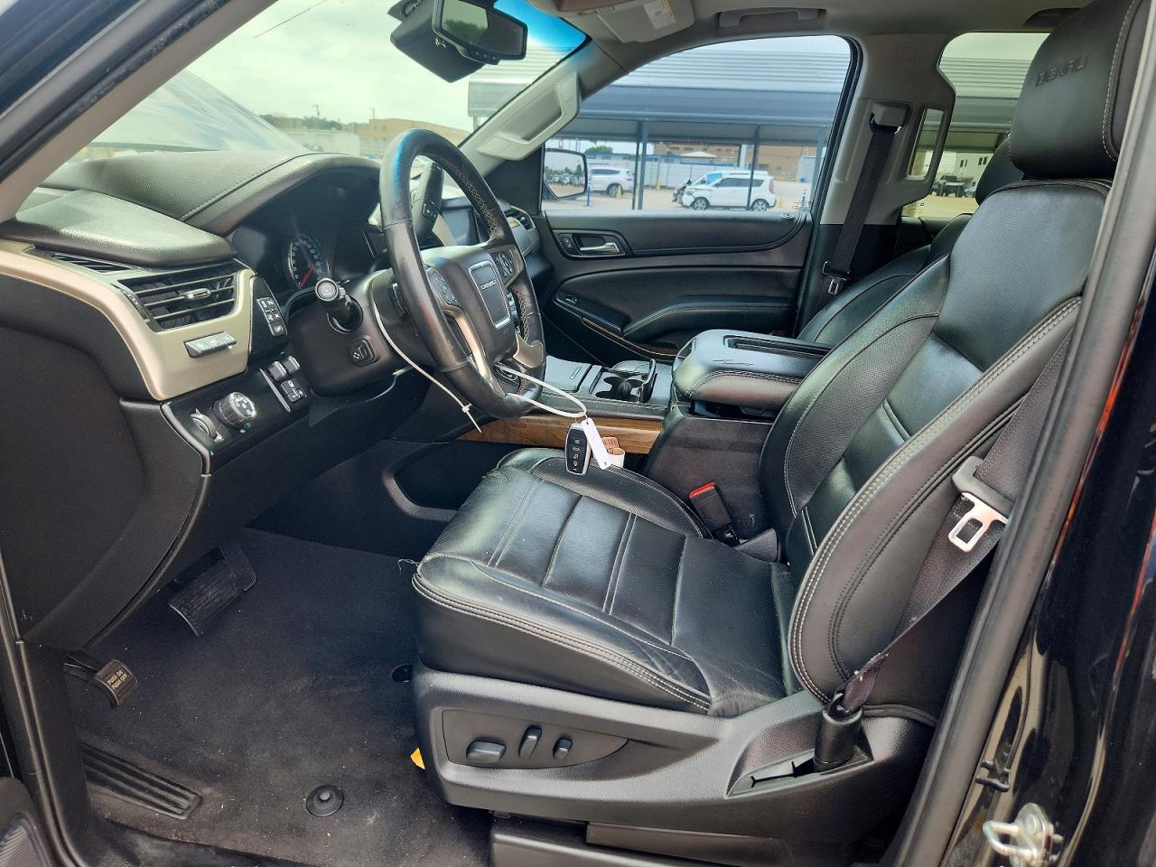 2019 GMC YUKON