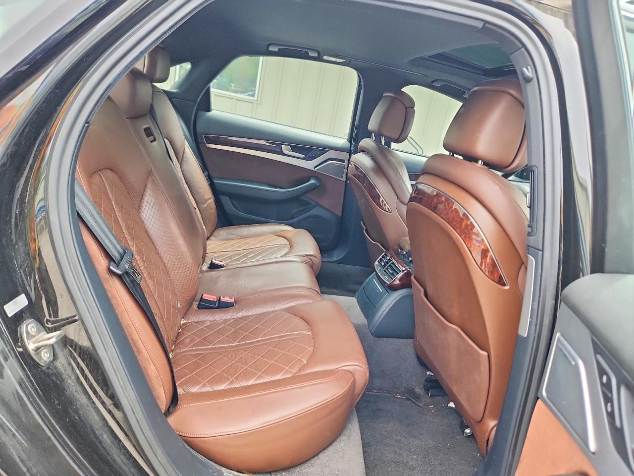 2011 AUDI A8