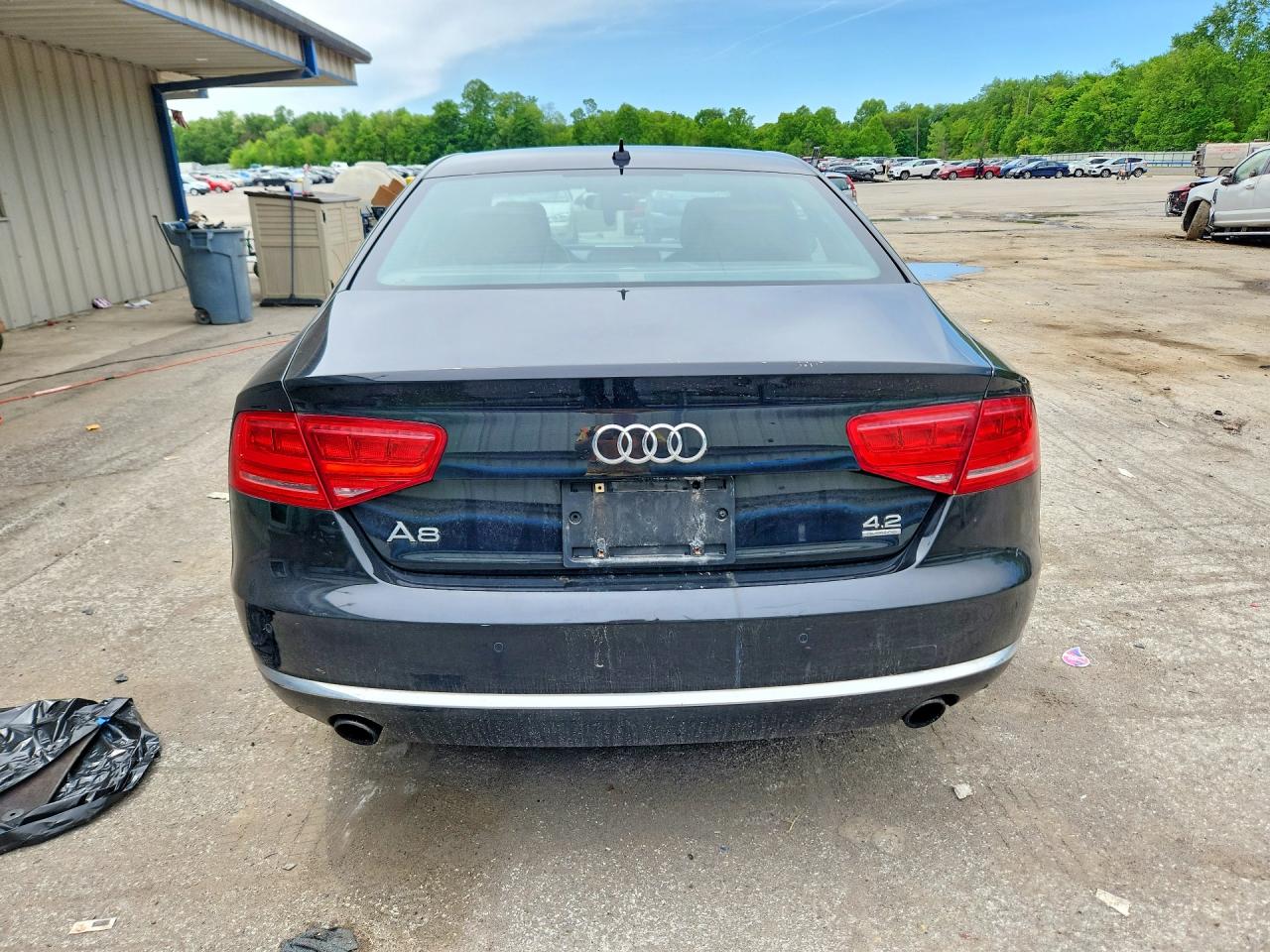 2011 AUDI A8