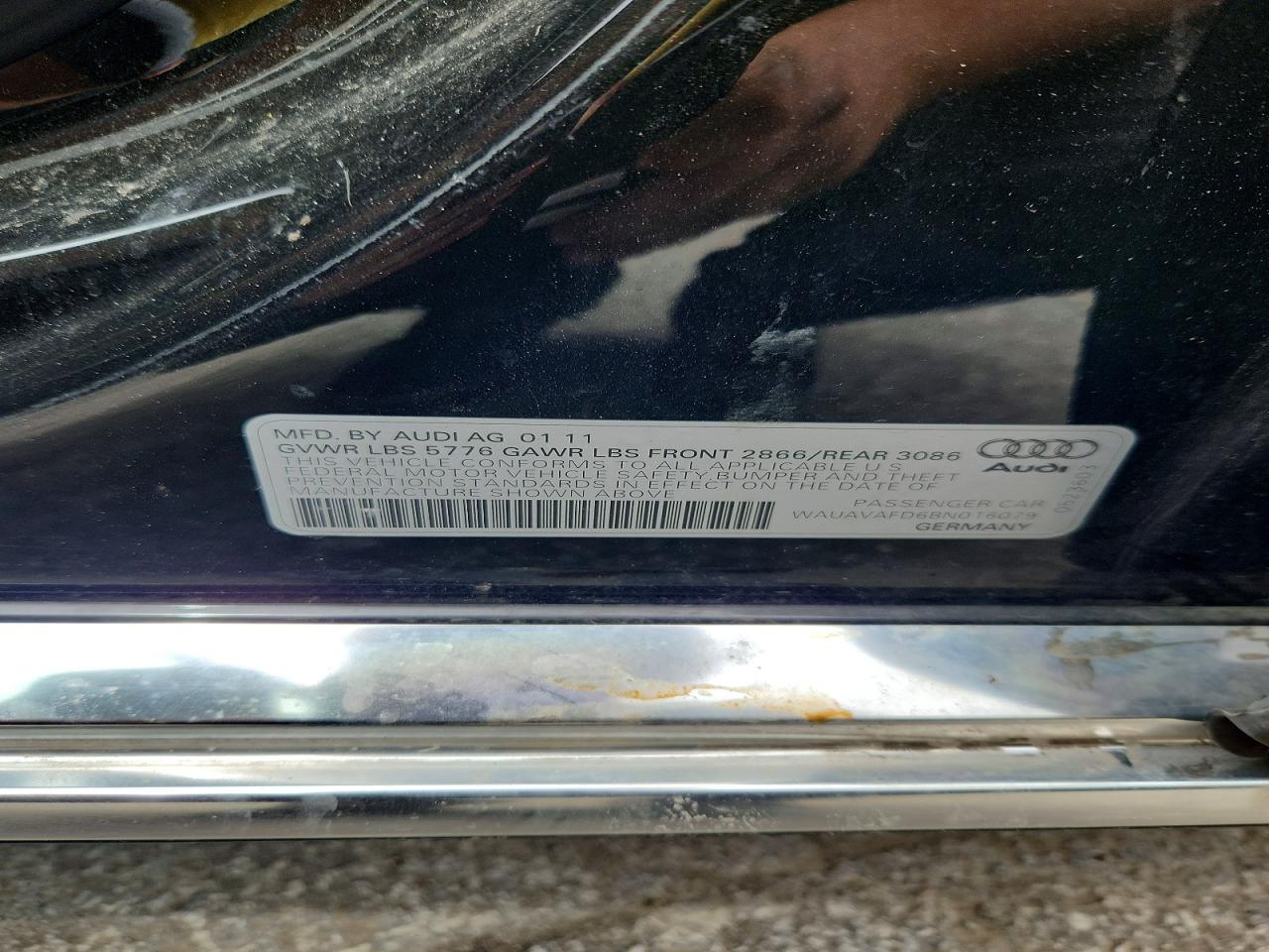 2011 AUDI A8