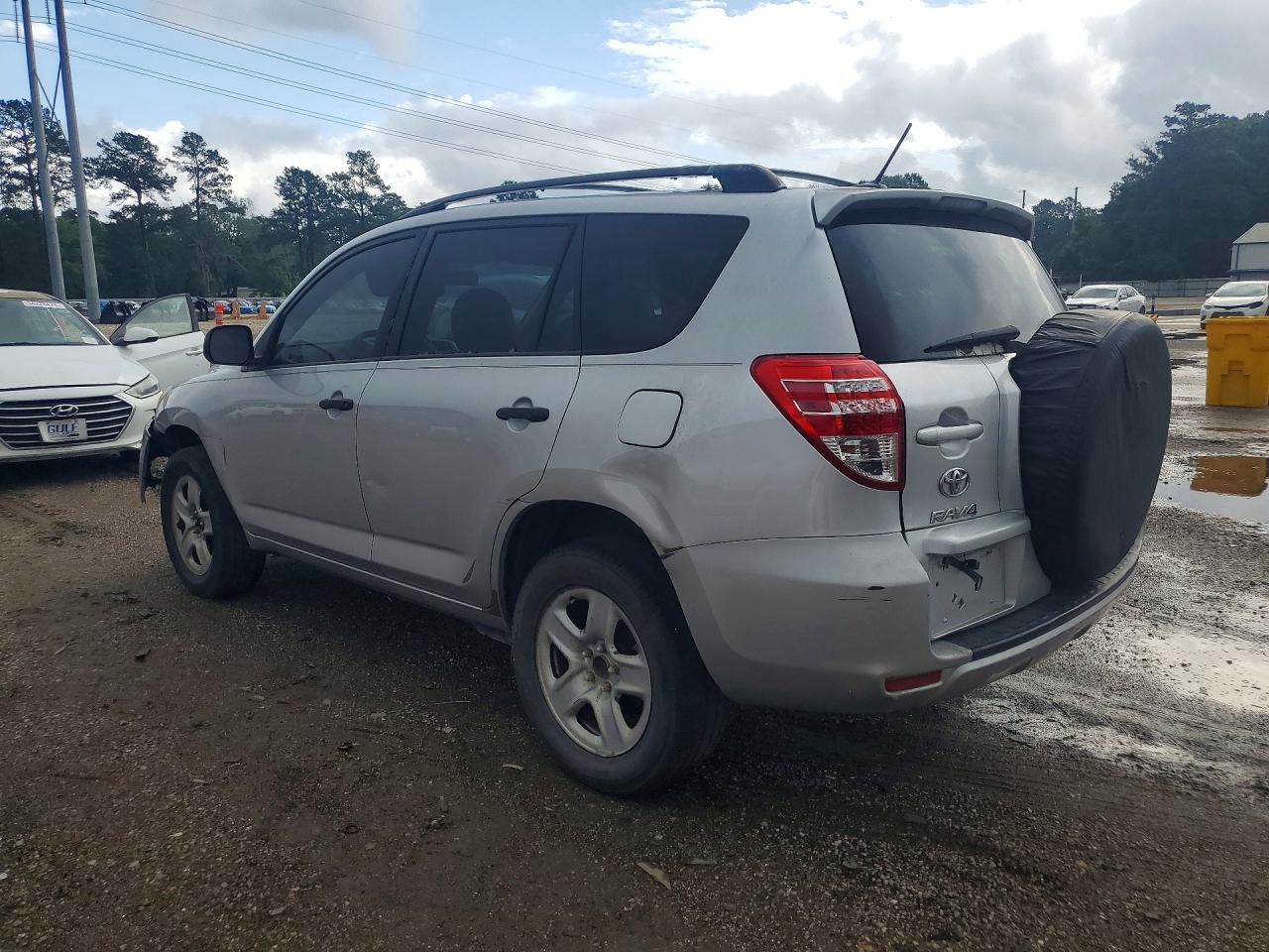 2011 TOYOTA RAV4 BASE
