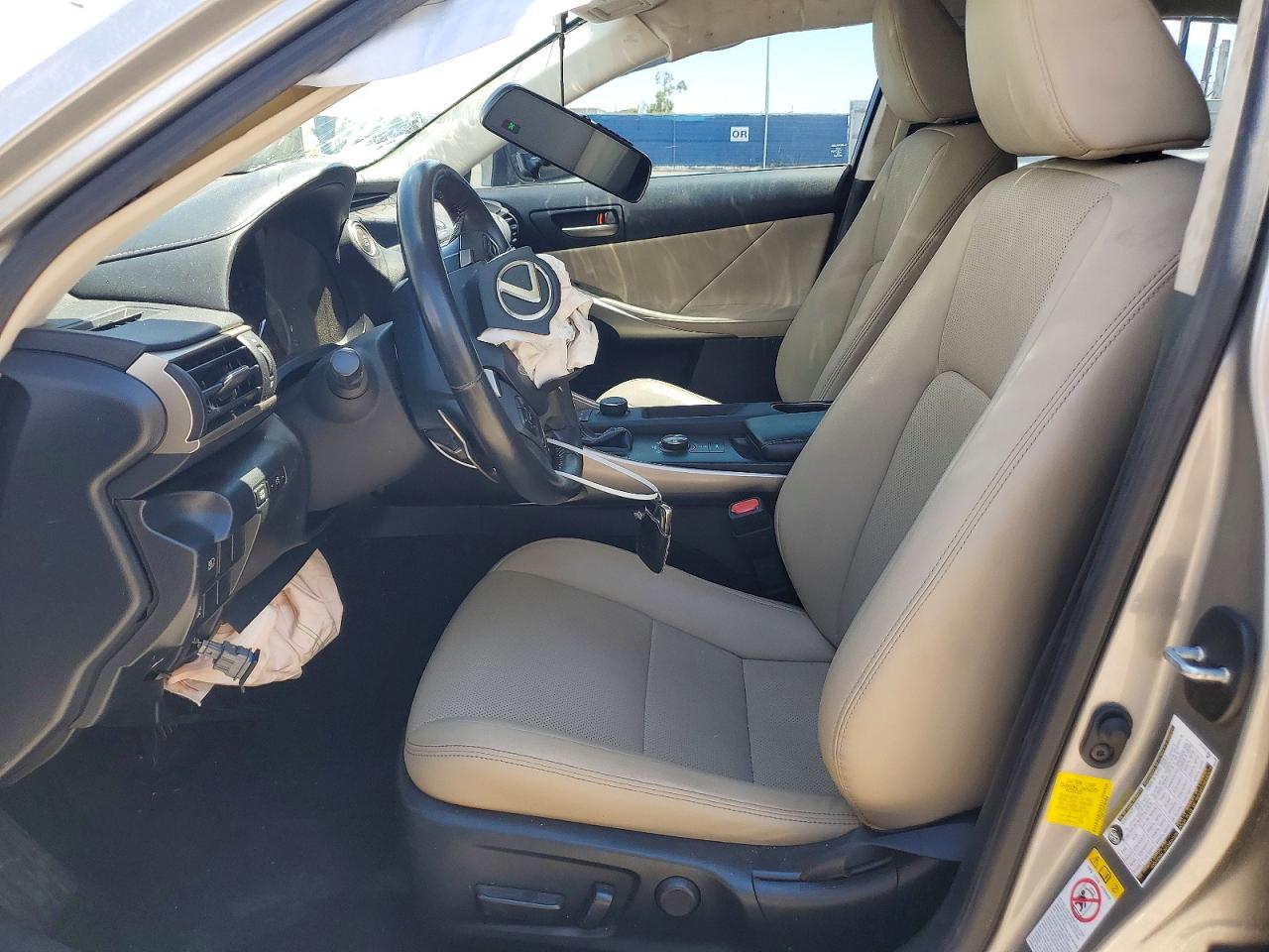 2019 LEXUS IS